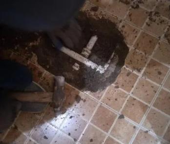 开封卫生间漏水维修公司为您分享下卫生间渗水如何处理及注意事项